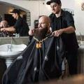kadernícka pláštenka pre mužov Angry Beards